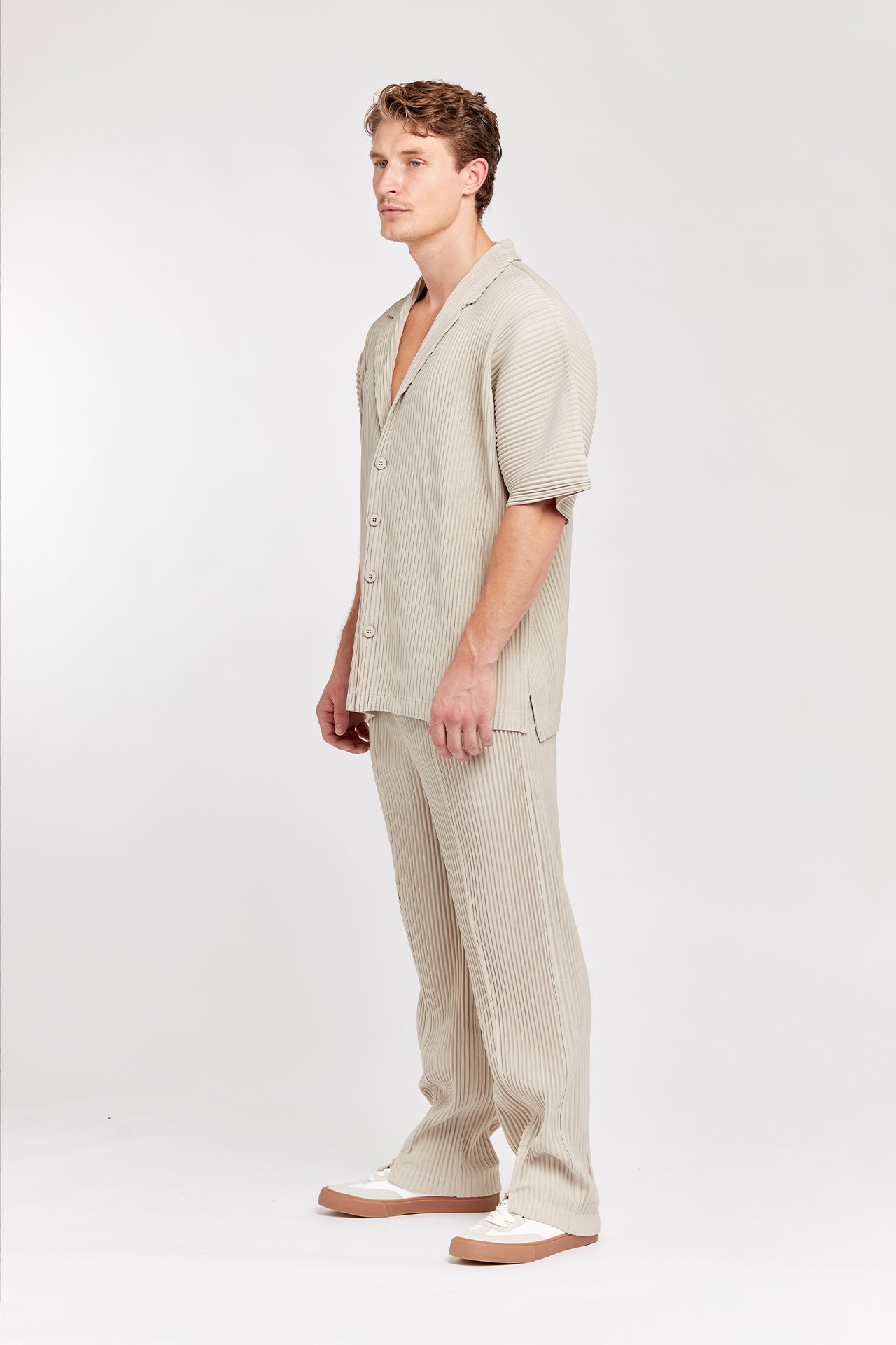 Pleated - Trousers