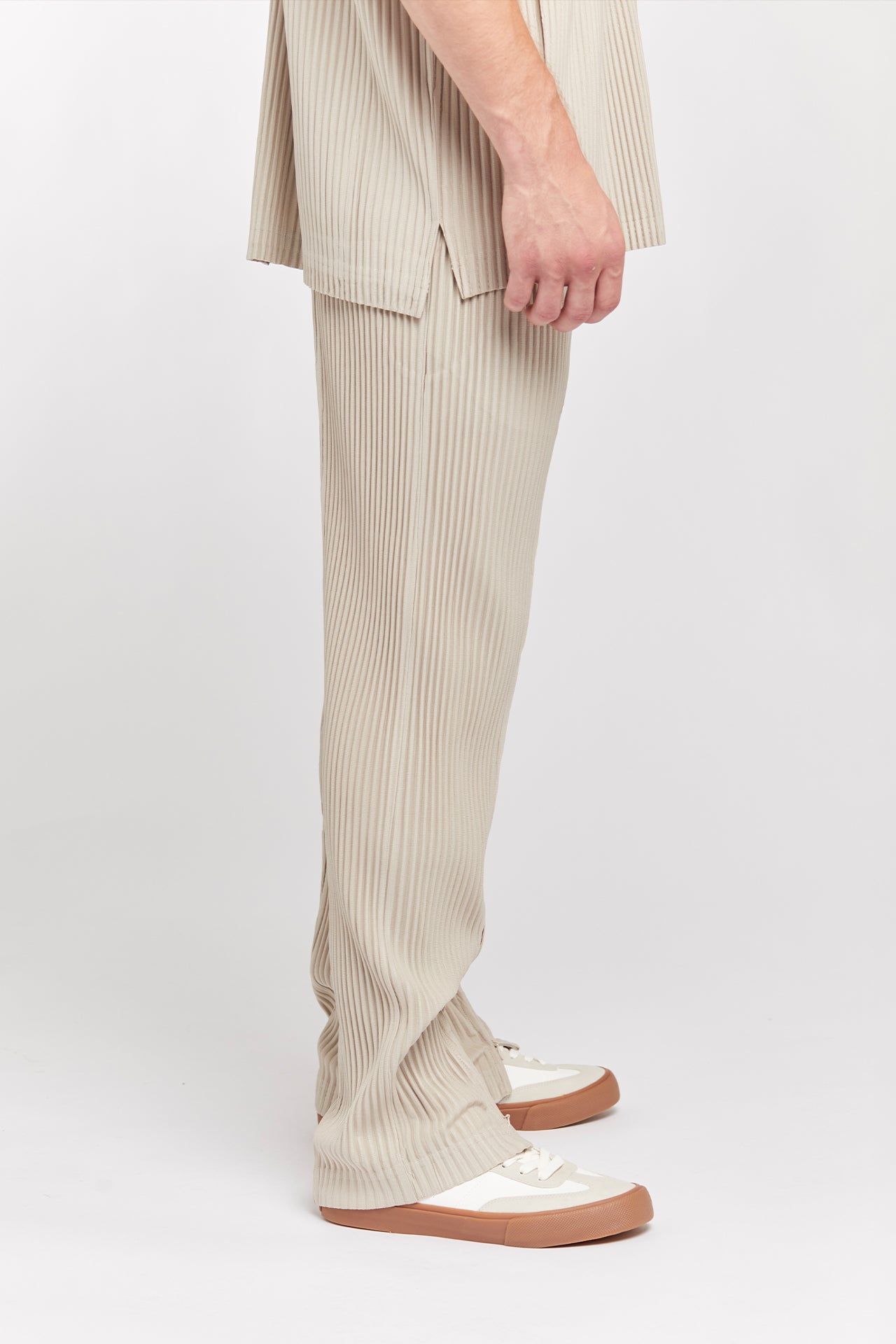 Pleated - Trousers
