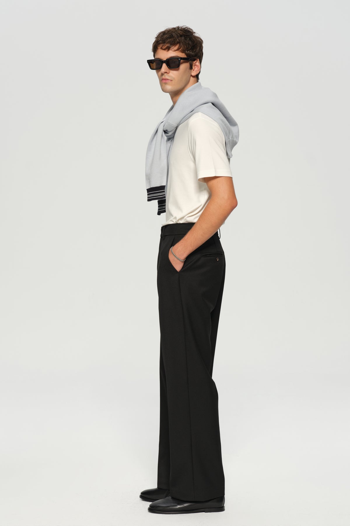 Line Trousers