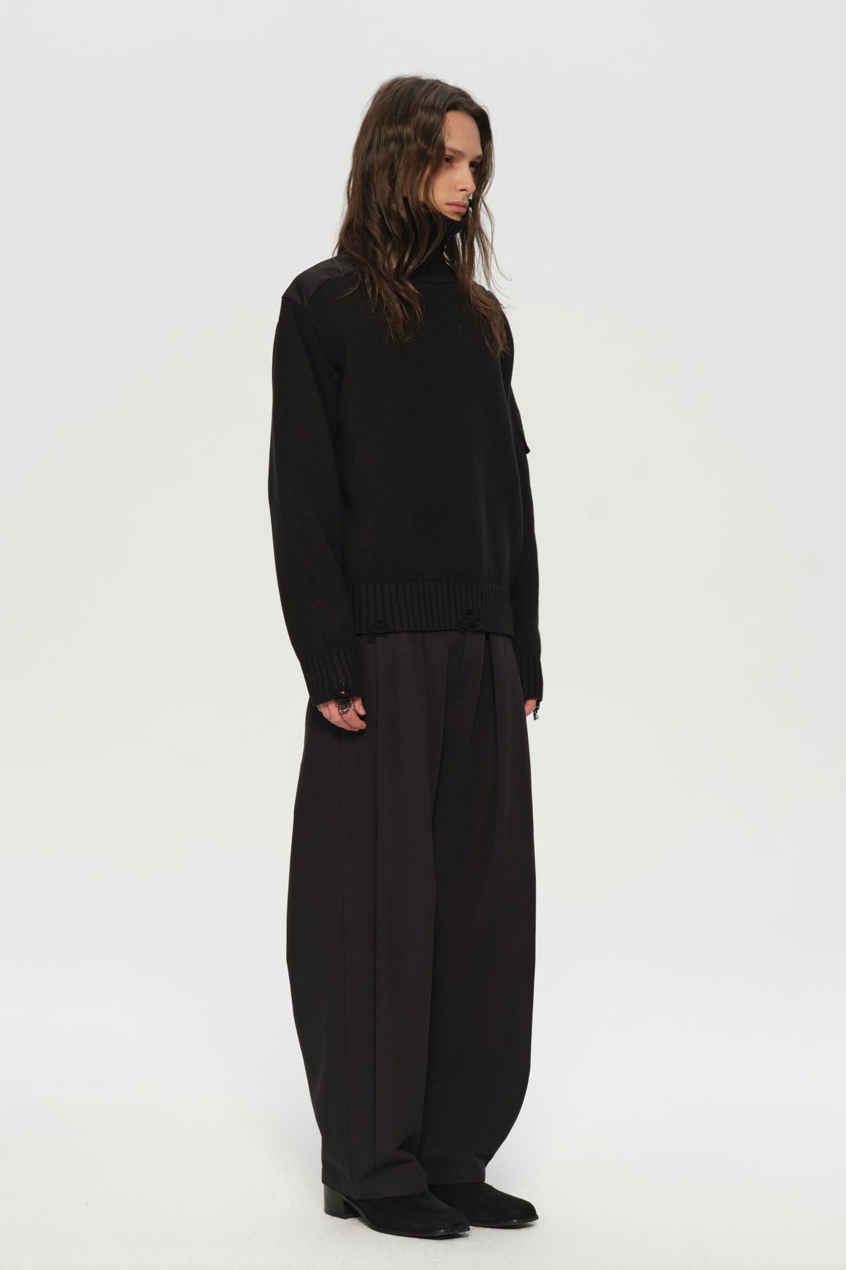 Relic Roll Neck