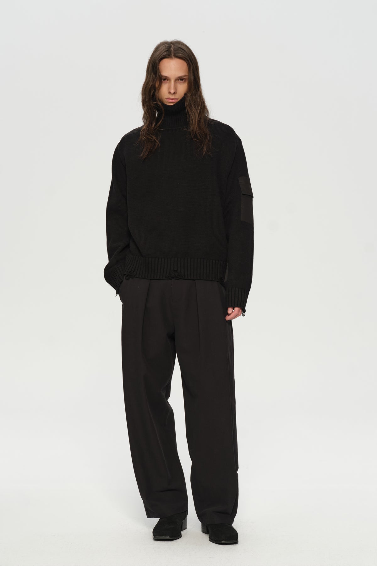 Relic Roll Neck