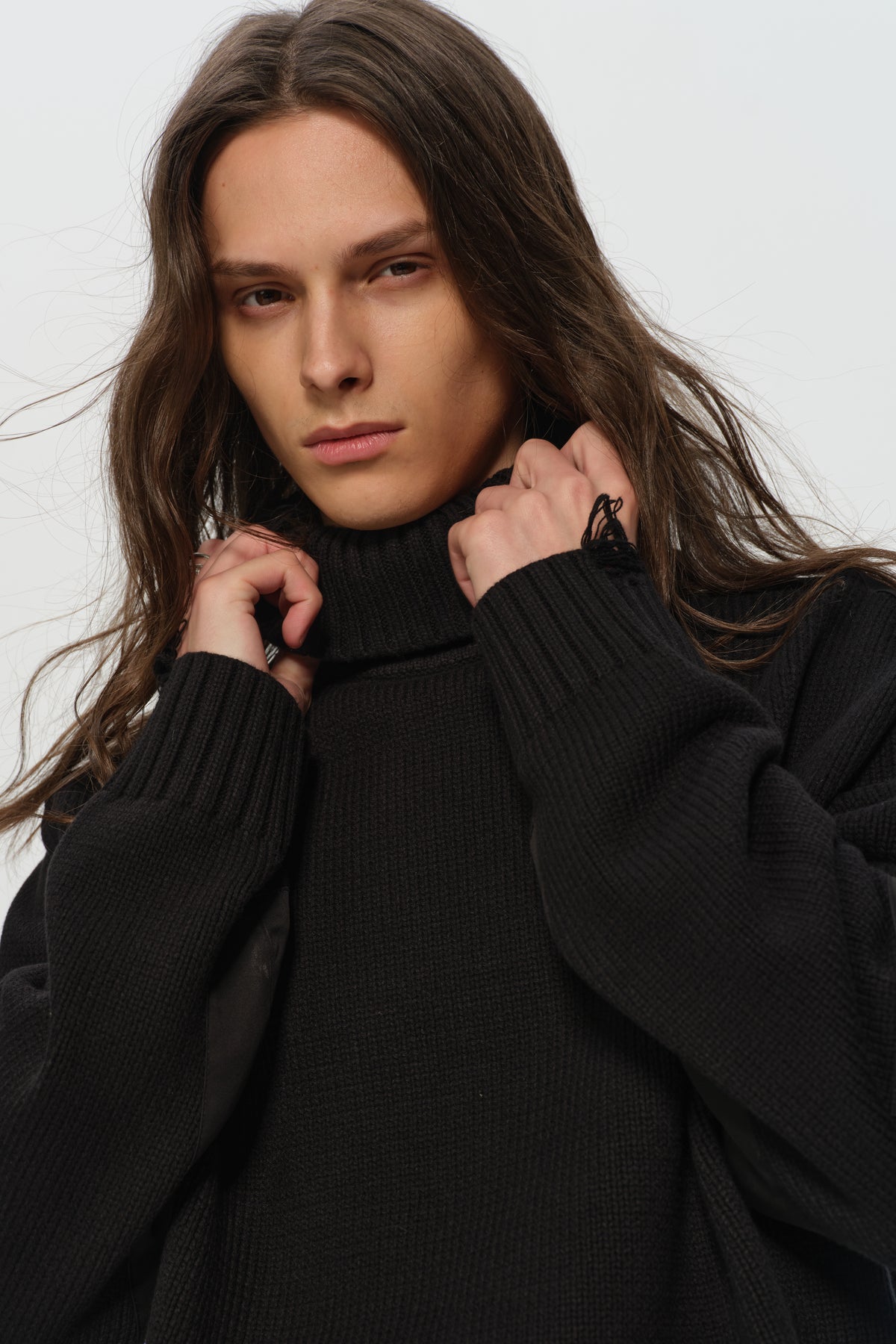 Relic Roll Neck