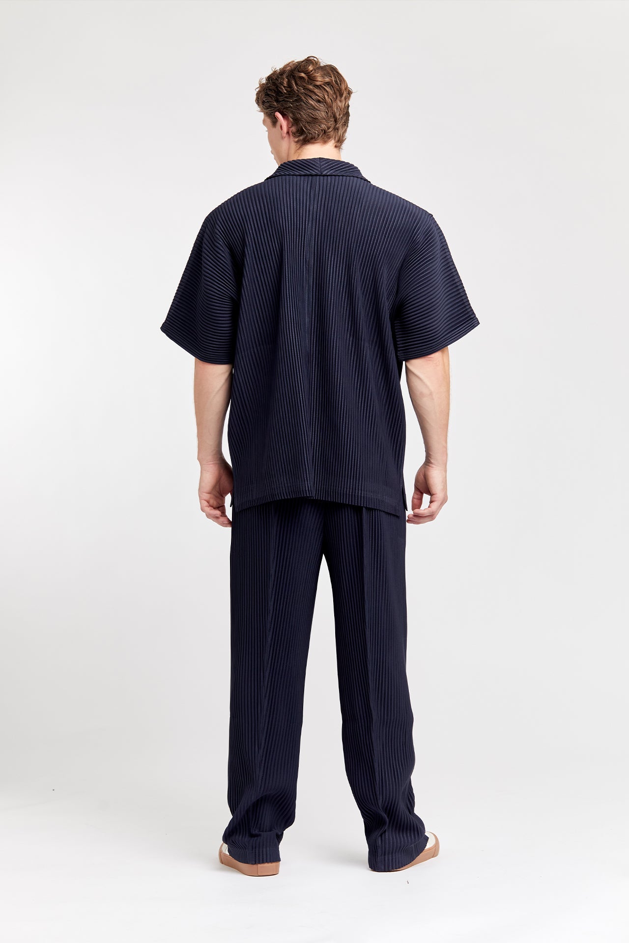 Pleated - Trousers