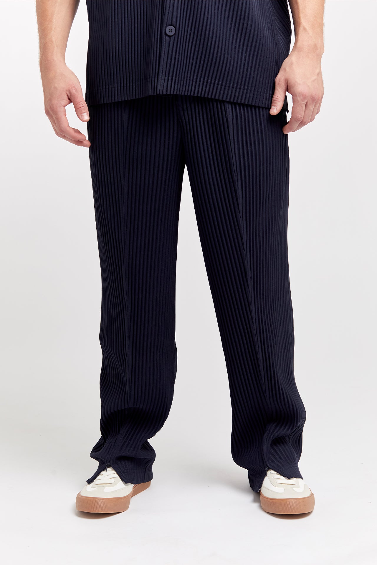 Pleated - Trousers